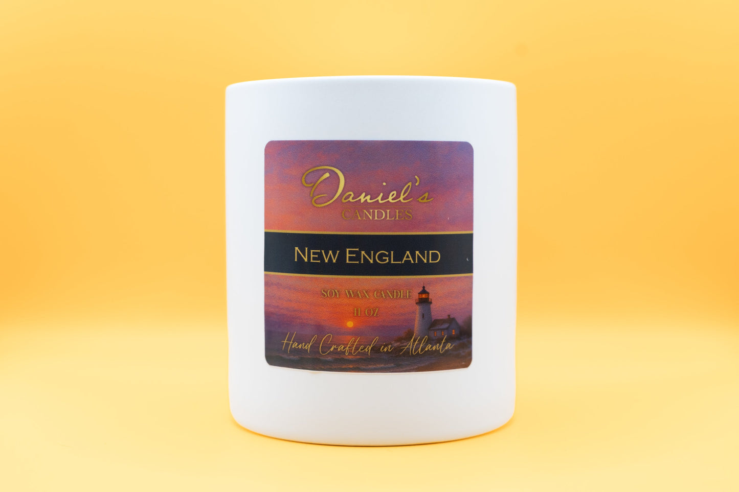 Daniel's Candles New England 11oz hand-poured soy candle